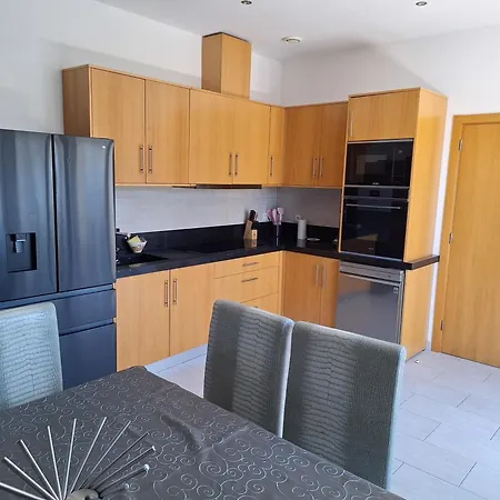 Апартаменты Le Petit Plaisir Des Caves Dormans