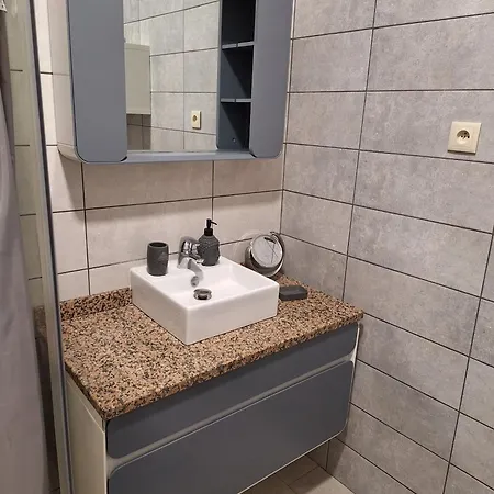 Le Petit Plaisir Des Caves Апартаменты Dormans