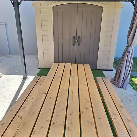 Le Petit Plaisir Des Caves *