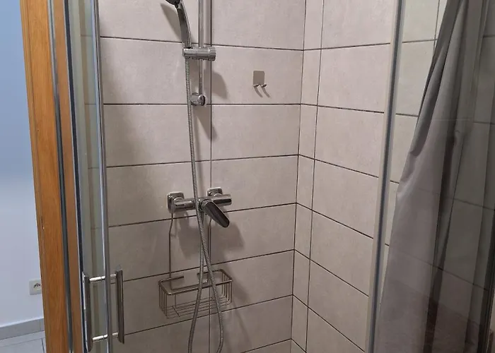 Le Petit Plaisir Des Caves *