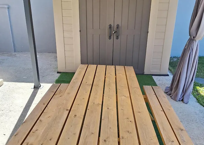 Le Petit Plaisir Des Caves *