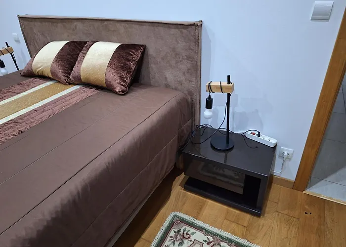 Le Petit Plaisir Des Caves * Dormans